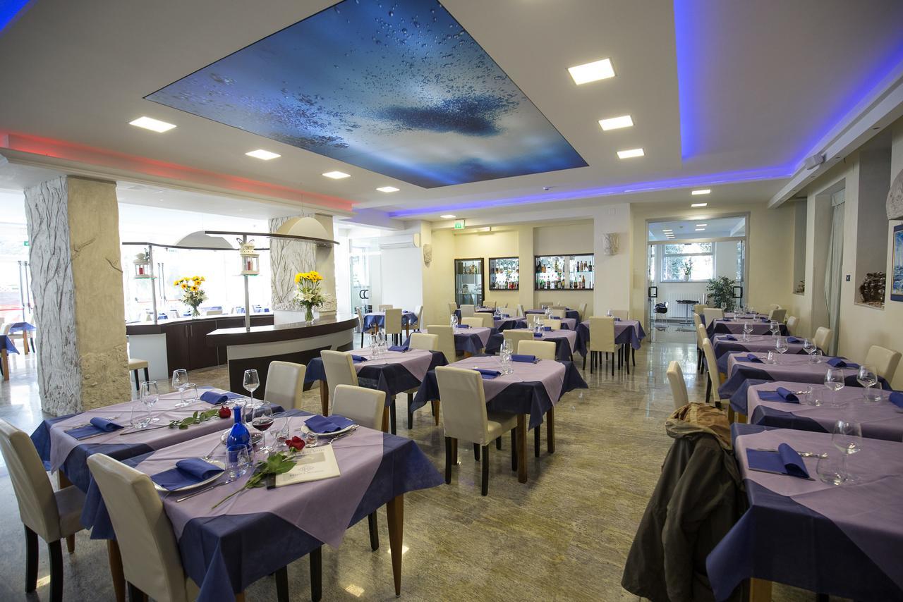 מרינה די מסה Hotel Roma מראה חיצוני תמונה